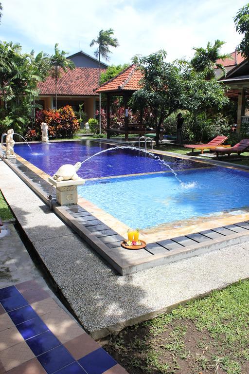Hotel Puri Nusantara Kuta Lombok Exteriör bild