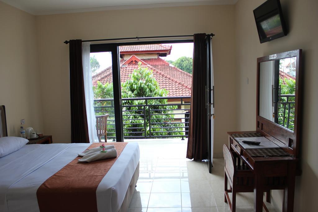 Hotel Puri Nusantara Kuta Lombok Exteriör bild