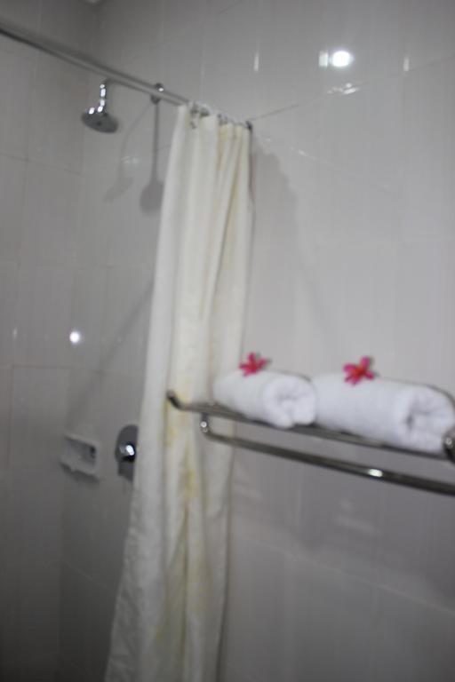Hotel Puri Nusantara Kuta Lombok Exteriör bild