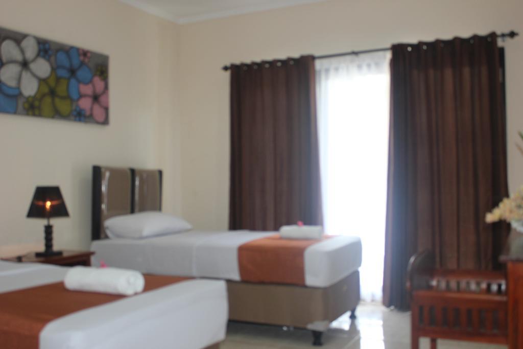 Hotel Puri Nusantara Kuta Lombok Exteriör bild
