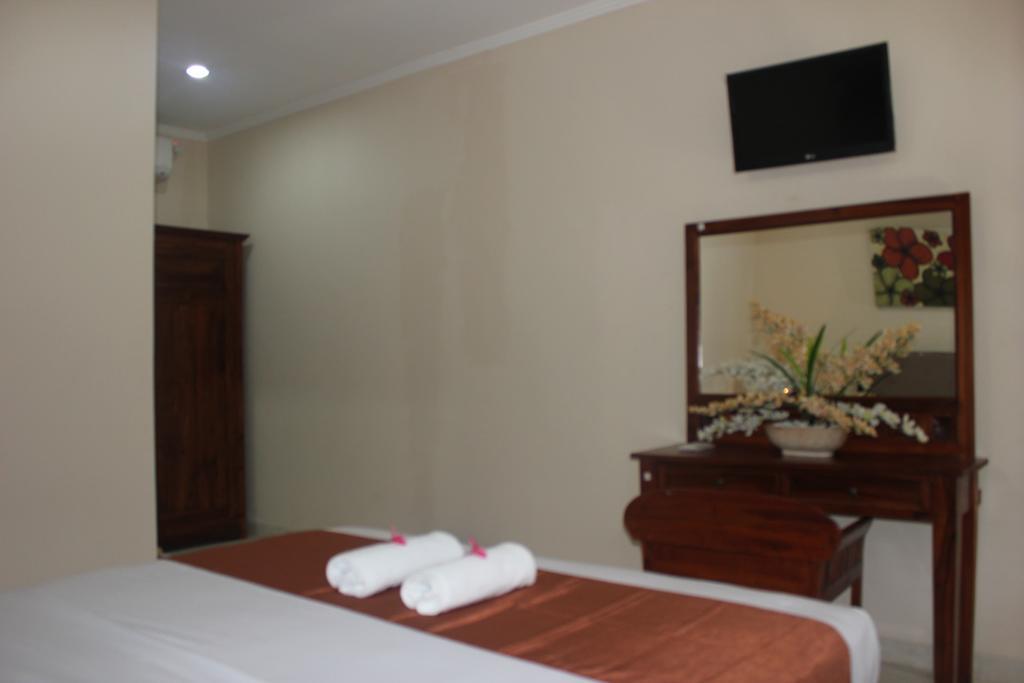 Hotel Puri Nusantara Kuta Lombok Exteriör bild