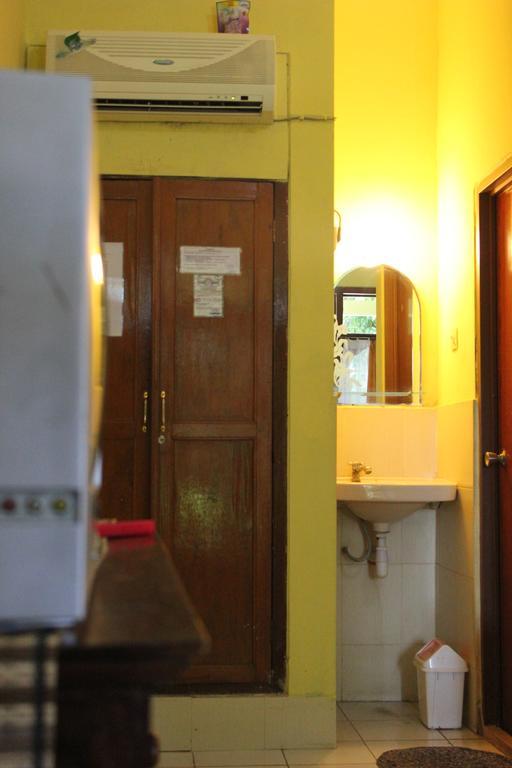 Hotel Puri Nusantara Kuta Lombok Exteriör bild