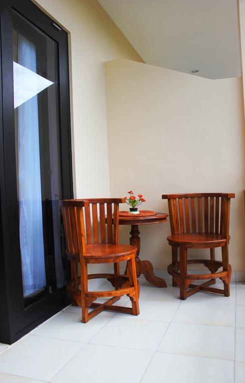 Hotel Puri Nusantara Kuta Lombok Exteriör bild